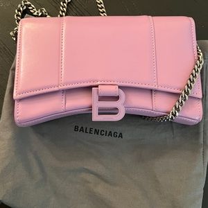 Sold ——-HOURGLASS WALLET WITH CHAIN $1,900